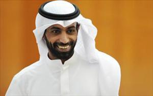 فيديو :  د.عبيد الوسمي يمكن يسوون سحب ويعطون جوائز حق اللي يصوت