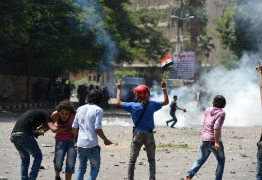 اشتباكات في ذكرى احداث محمد محمود بالقاهرة.. وعشرات المصابين