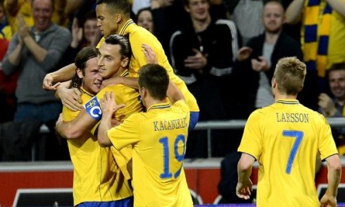 فيديو ابراهيموفيتش يلقن الانجليز درسا قاسيا.. ويقود السويد للفوز بنتيجة 4-2