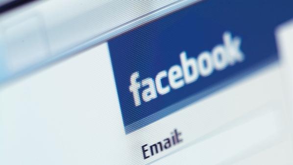 “فيسبوك” يقترح خدمة خاصة بالرسائل مدفوعة الثمن