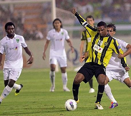 الأهلي يضع حدا لهزائمه على حساب جاره الإتحاد