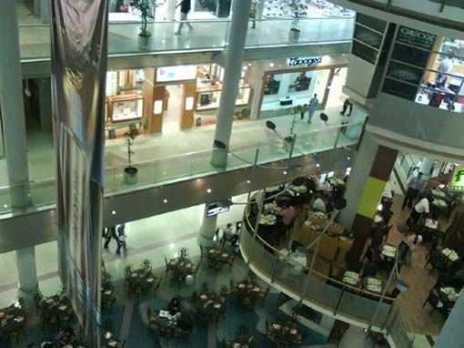 طلب اخلاء مجمع 360 .. بعد بلاغ عن وجود قنبلة