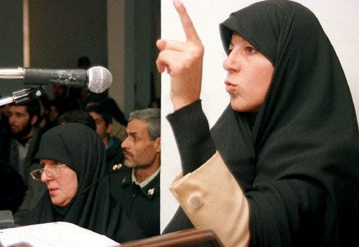 مسؤول ايراني: نقل ابنة رفسنجاني للحبس الانفرادي “بسبب سلوكها في السجن”