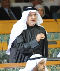 الصالح يستنكر فصل جامعة خاصة لحوالي 450 طالب