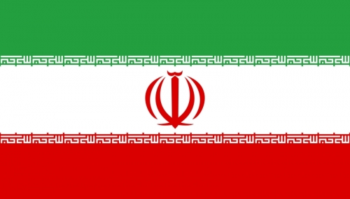 ايران تطلق بنجاح صاروخ كروز في مناوراتها البحرية