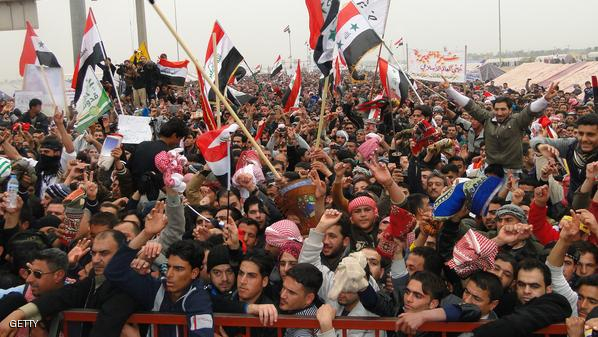 متظاهرون بالأنبار يمنعون اعتقال اللافي