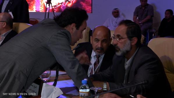 الائتلاف يعلق محادثات دولية بعد قصف حلب