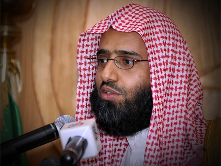 داعية سعودي: القاعدة مسؤولة عن حرب مالي وضحايا الجزائر