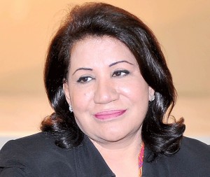 سعاد عبد الله تستقبل حفيدتها “سعاد”