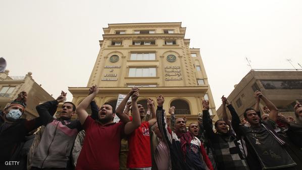 اشتباكات أمام مقر الإخوان بالقاهرة