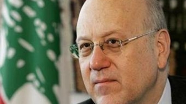 رئيس الوزراء اللبناني نجيب ميقاتي يعلن استقالة حكومته