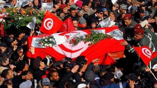 التحقيق يستمع لرئيس الحكومة التونسية في اغتيال بلعيد