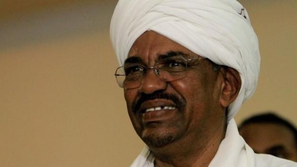 البشير يُطلق سراح جميع المعتقلين السياسيين بالسودان