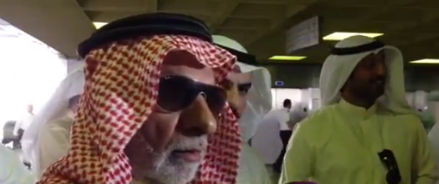فيديو/ النفيسي يصل المطار ويحذر من الخطر الصفوي