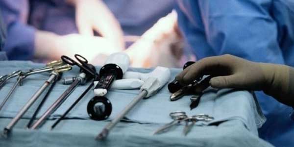 سجن طبيب بريطاني 12 عاماً صوّر نفسه وهو ينتهك مريضاته جنسياً
