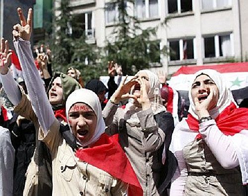 قطر تنفق حوالي 3 مليارات دولار لدعم الجماعات المسلحة في سوريا