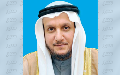 أصحاب الحملات يحتجون الآن أمام مكتب المعوشرجي: الأوقاف شعللت أسعار الحج