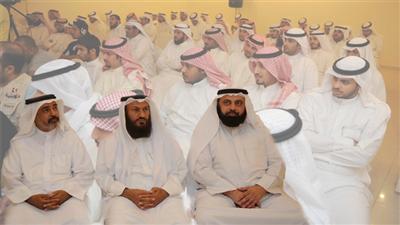 تجمع للأغلبية أمام فندق سفير السبت