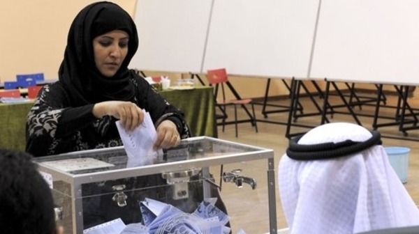 الكويت تقرر إجراء الانتخابات البرلمانية في 27 يوليو