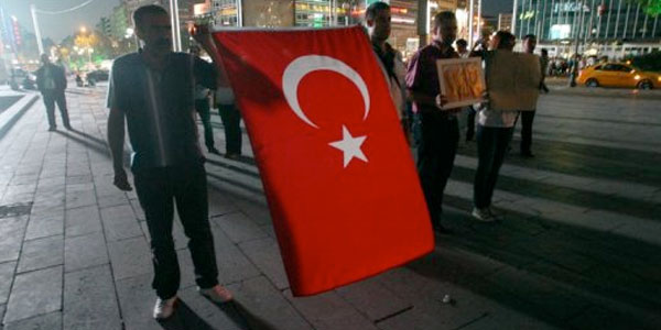 اعتقال 18 ناشطا من حزب يساري بعد التظاهرات في تركيا