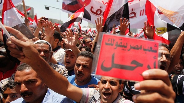 10 قتلى وأكثر من 600 مصاب في اشتباكات بمصر