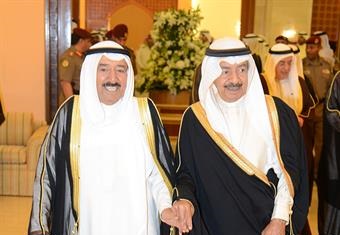سمو الأمير يقيم مأدبة افطار على شرف الأمير خليفة بن سلمان آل خليفة