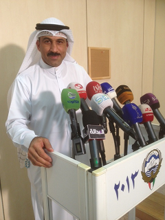 فاضل الأسد يترشح في الخامسة