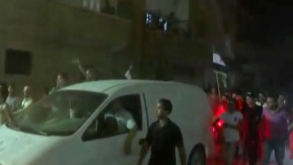 “دولة العراق والشام” يقتل متظاهرين بالرقة طالبوا بطرده