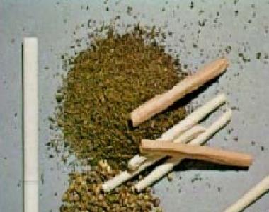 ضبط آسيوي يستغل تاكسي جوال في بيع مادة الماريجوانا