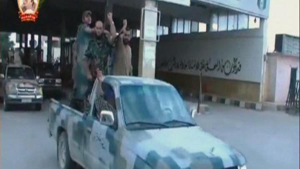 التوتر يزداد بين داعش والنصرة بعد مقتل قيادي بإدلب