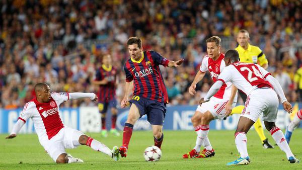 برشلونة “يقضي” على أياكس بـ”هاتريك” ميسي