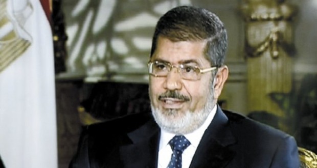 النائب العام المصري يحيل مرسي والعريان والبلتاجي والمغير وعز إلى الجنايات