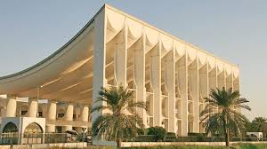 نواب يهددون بإستجواب الخالد لدخول العرعور الكويت