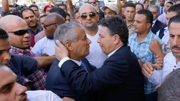 ليبيا.. زيدان يتعهد بإعلان أسماء المتورطين في اختطافه