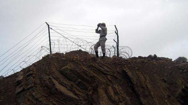 طهران تحتج لدى باكستان غداة مقتل 14 جندياً إيرانياً