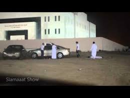 فيديو: سعوديون يرمون جثة أمام الناس ويصورون ردة فعلهم