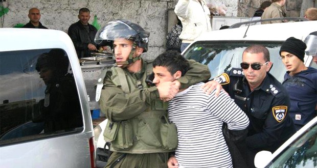 الاحتلال الإسرائيلي يعتقل 70 عاملاً فلسطينياً