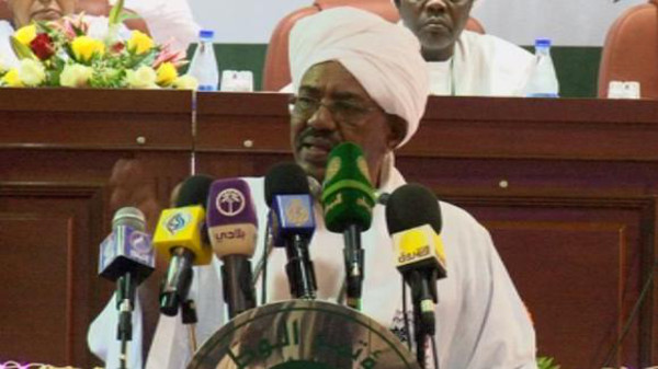 الحزب الحاكم في السودان يطرد 3 من قادته الإصلاحيين