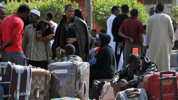 السعودية ترحل 56 ألف مخالف في 3 أسابيع