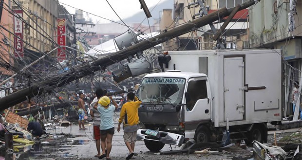 ارتفاع حصيلة قتلى إعصار هايان الى 5500 شخص