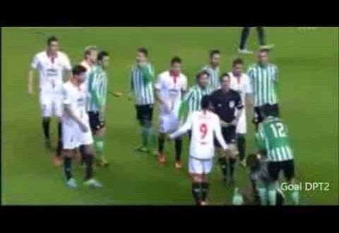 فيديو: لاعب برازيلي يبكي بعد تعرضه لهتافات عنصرية من جماهير فريقه