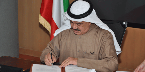 الكويت توقع على وثيقة المرحلة النهائية من التزاماتها تجاه الامم المتحدة لاعادة تأهيل البيئة