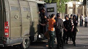 الطلاب يواصلون احتجاجاتهم في مصر