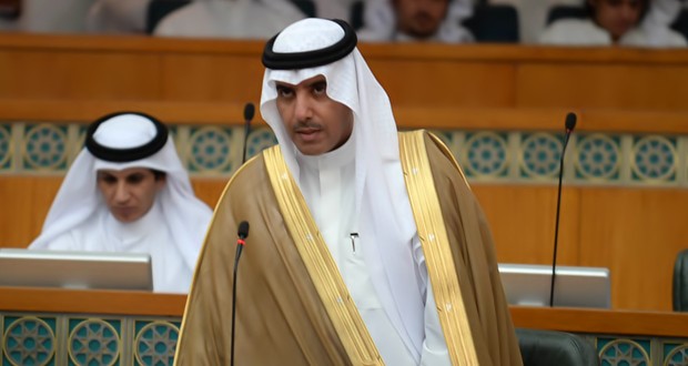 ماضي الهاجري يقترح ألا يقل راتب المرأة عن 500 دينار