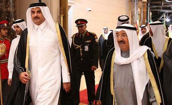 سمو الأمير يهنئ الشيخ تميم باليوم الوطني لبلاده