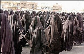 رجل يواجه الإعدام لزواجه من 86 امرأة !