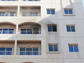 حريق ضخم في عمارة بالدور السادس بحولي