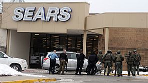 3 قتلى بإطلاق نار داخل مجمع تجاري في أمريكا