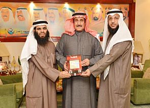 محافظ الأحمدي استقبل الباحثين العنزي والزعبي