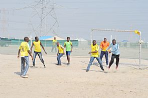 التطبيقي افتتحت مخيمها الربيعي